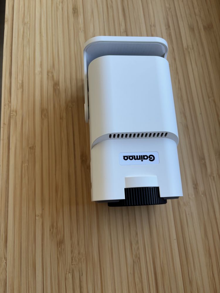 Projetor smart portátil 4K / Bluetooth / Wifi 6 / HDMI / USB