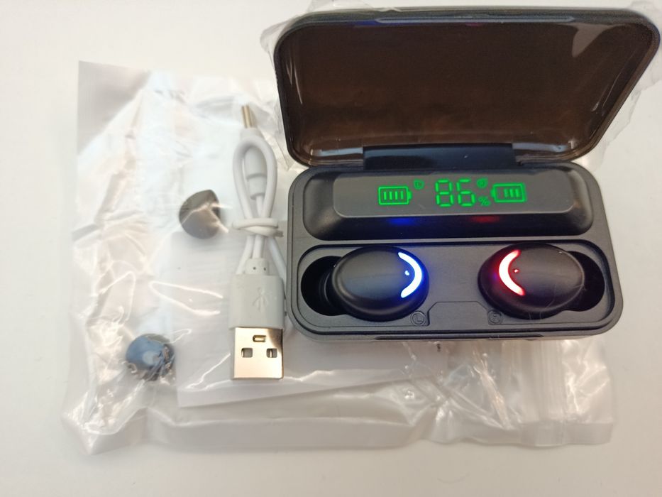 Наушники блютуз с кейсом