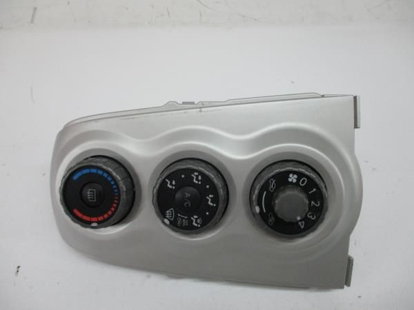 Comando chauffage / sofagem TOYOTA Yaris (_P9_)