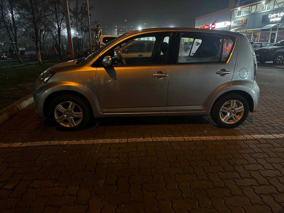 Subaru Justy 2010