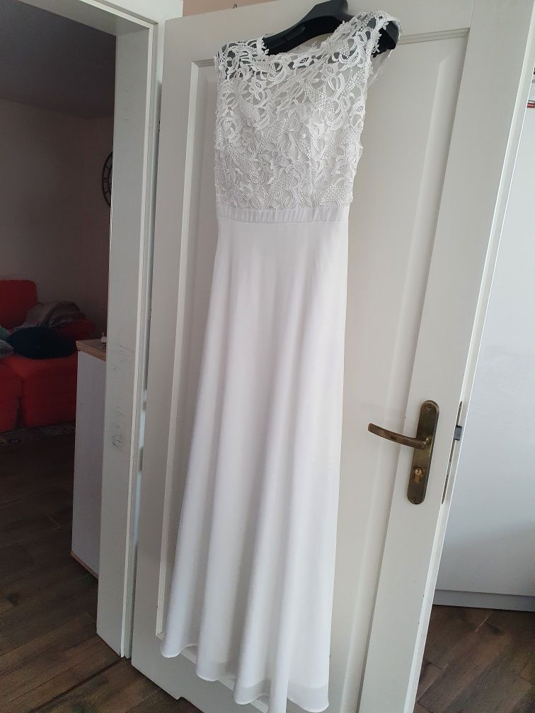 Suknia ślubna od M do XL