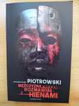 Mężczyzna, który rozmawiał z hienami, Piotrowski
