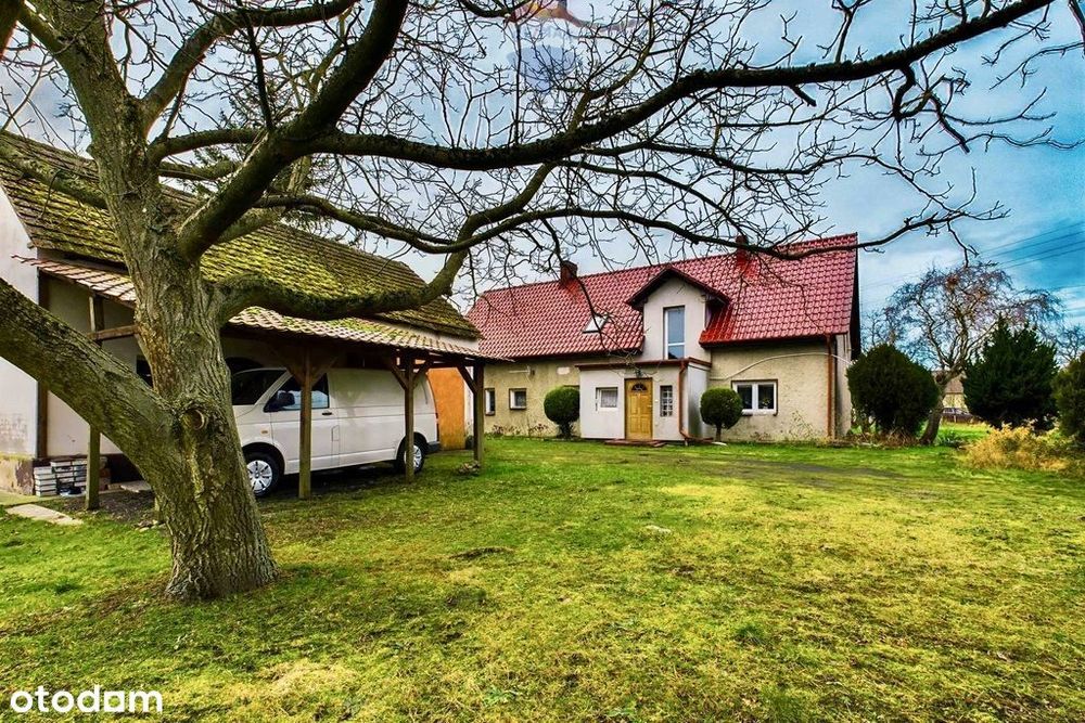 Na sprzedaż dom i budynki gospodarcze