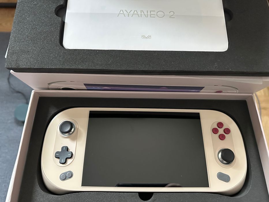Ayaneo 2 Retro Power Edition – AMD Ryzen 7 6800U / 32GB RAM / 2TB SSD