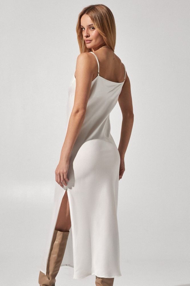 Продам платье.Жіноча біла сукня .