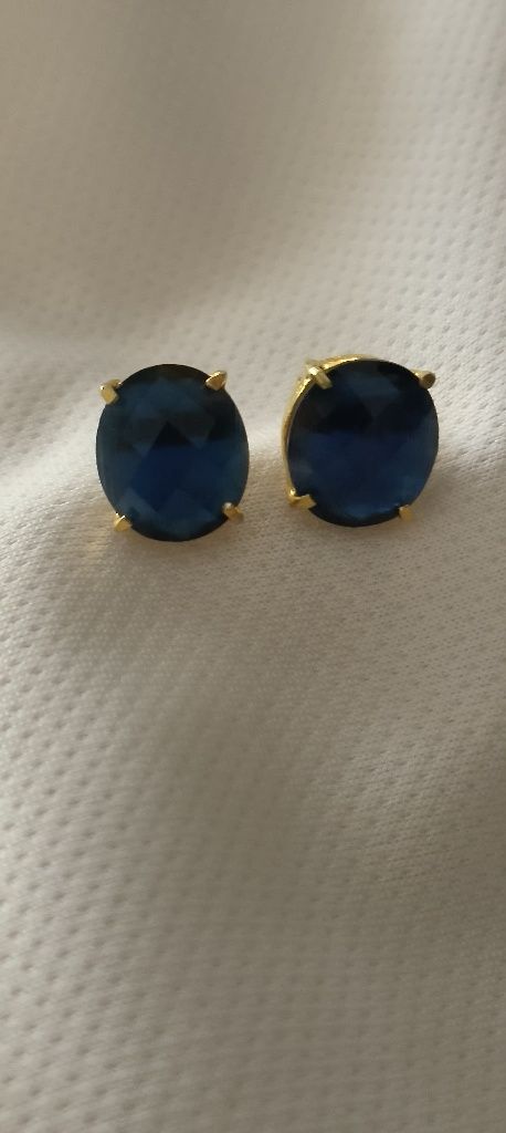Brincos em prata com pedra azul