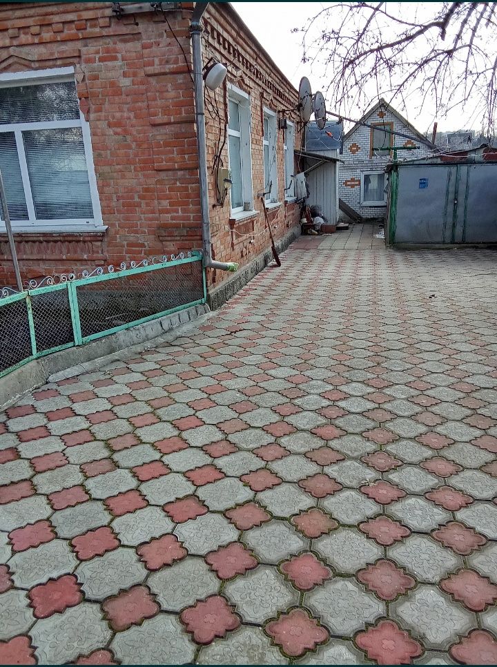 Продам будинок зі зручностями