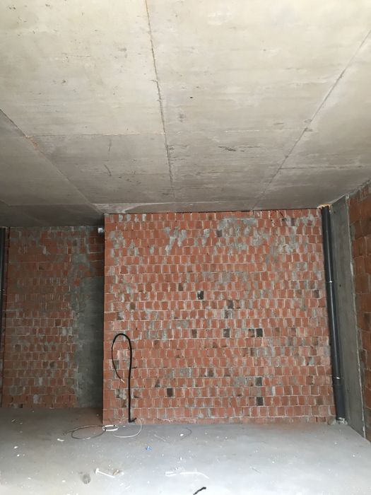 ЖК"Петрівське Містечко 2" Аптека-70 кв.м.Фасад Вітрини від забудовника