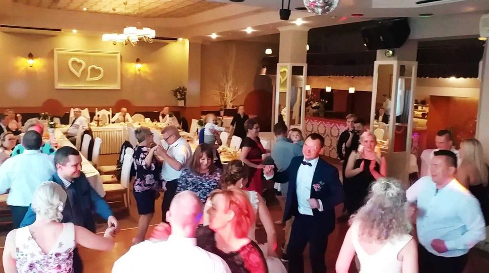 DJ WODZIREJ NA WESELE, urodziny 18,40,50,60 rocznice ślubu, CIĘŻKI DYM