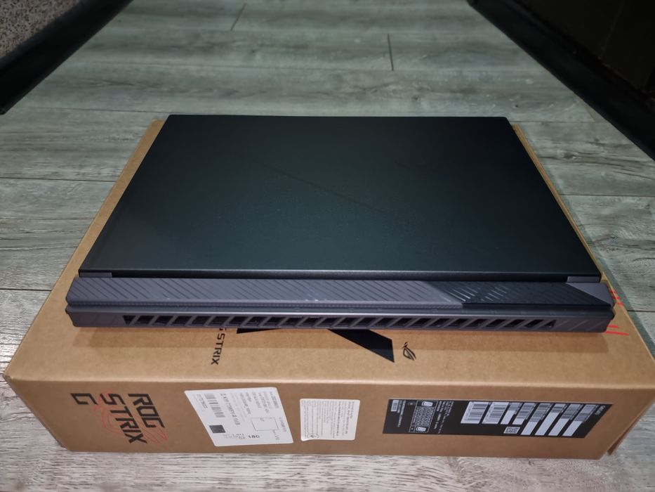 Asus strix g16 i7 rtx 4060