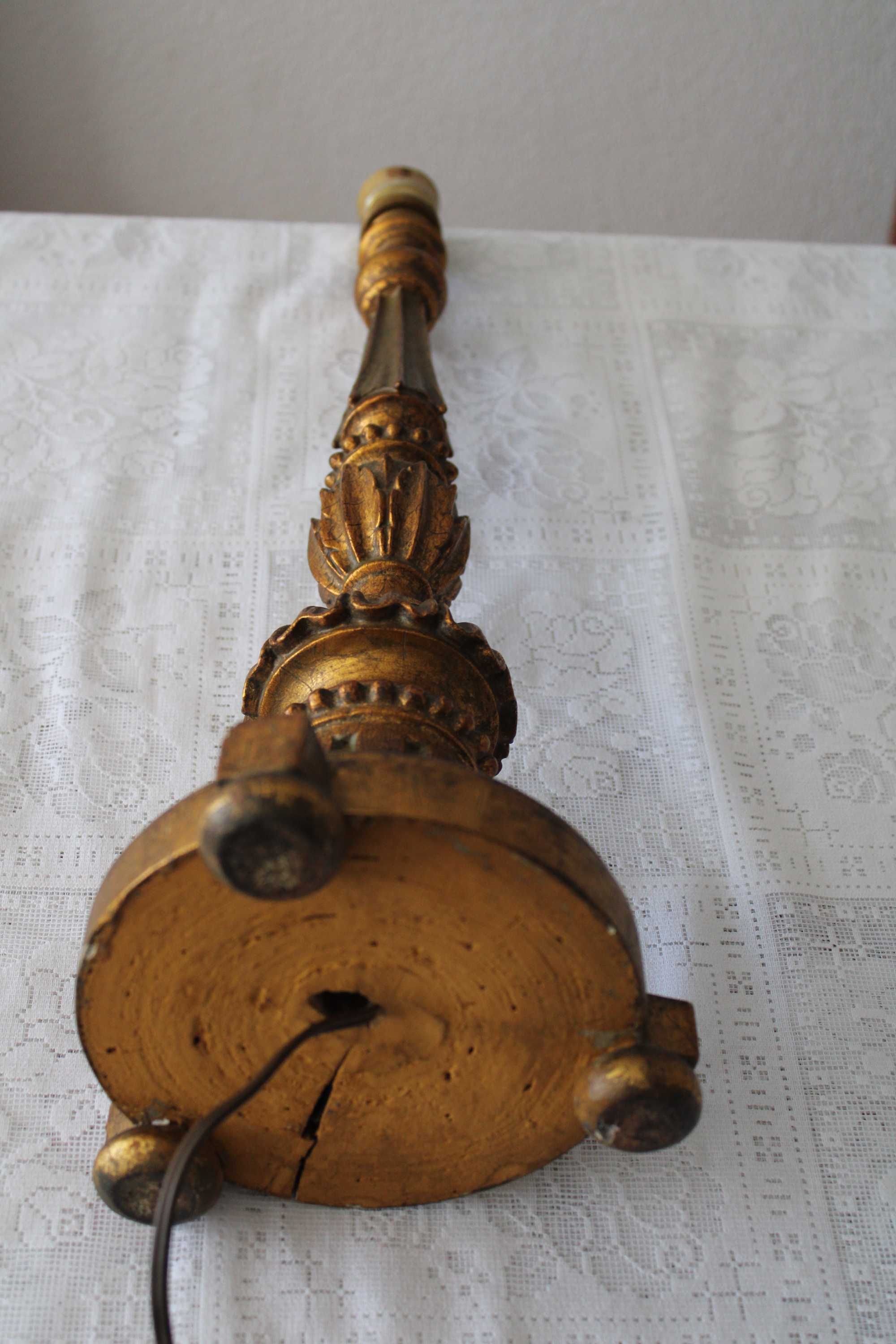 Tocheiro Talha Dourada, policromado, D. Maria, eletrificado com 50 cm