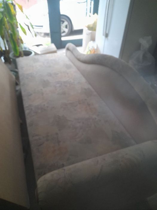 Раскладывающийся диван