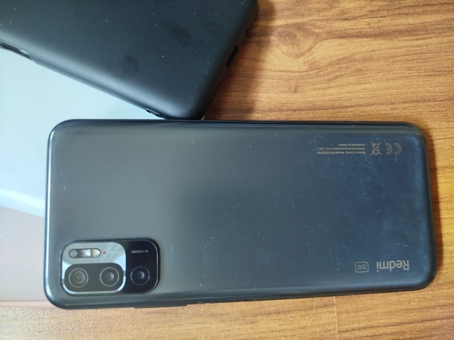 Redmi 10 5G, 6/128 + 3 чохли — стан супер.