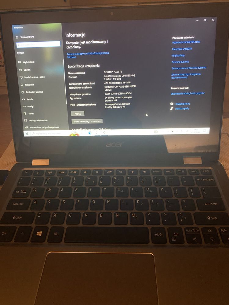 Komputer laptop acer