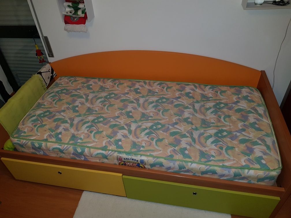 Cama solteiro criança