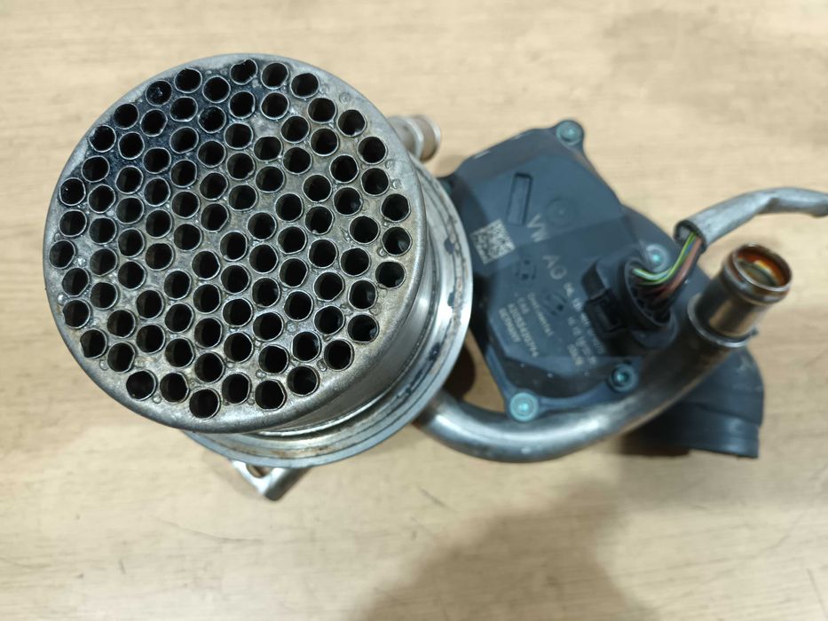 Chłodnica spalin EGR AUDI VW seat skoda 2.0 TDI GOLF VII Passat B8