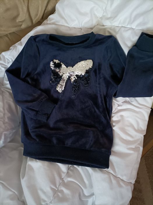 Dres welurowy śliczny dla dziewczynki