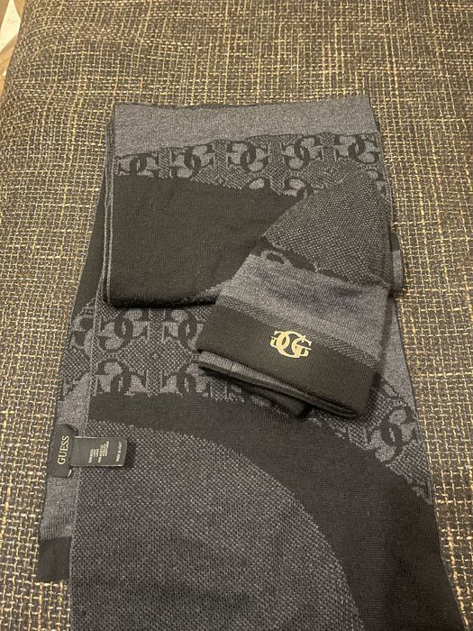 Guess шапка і шарф набір зимова