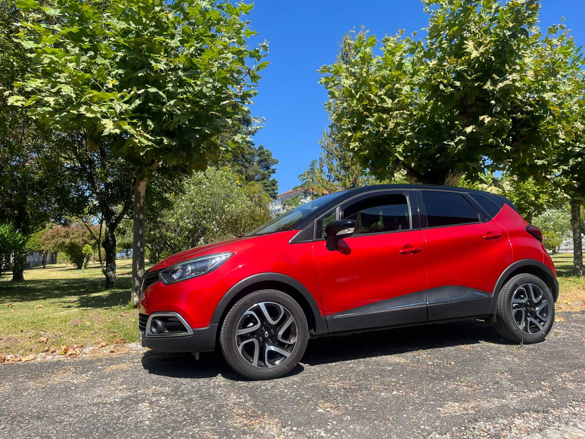CAPTUR Vermelho como novo