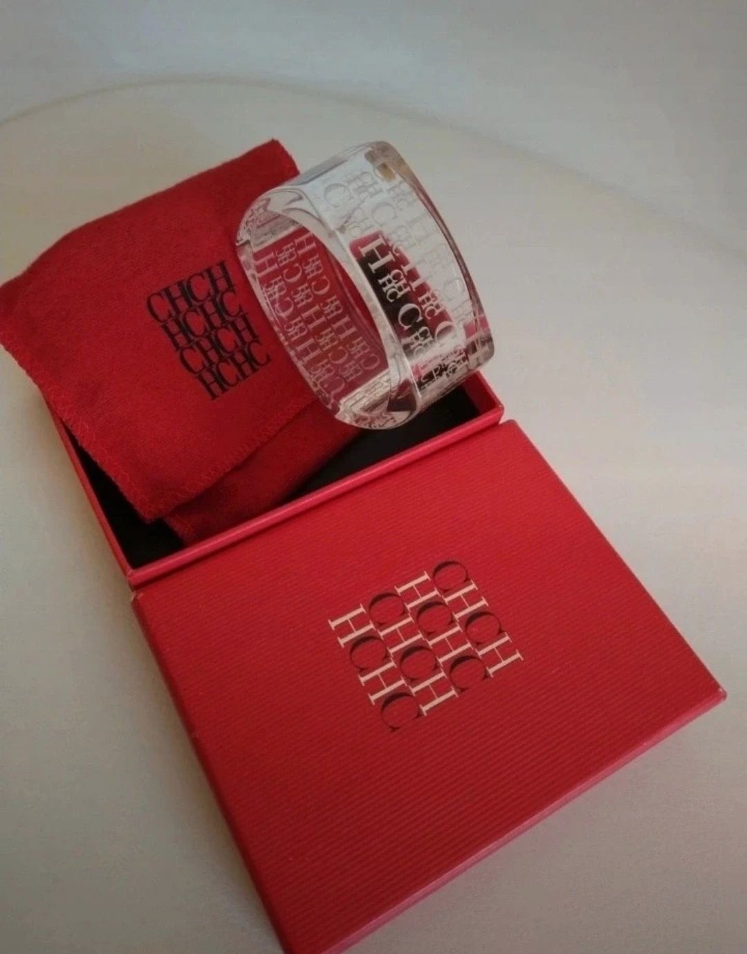 Pulseira CH acrílico