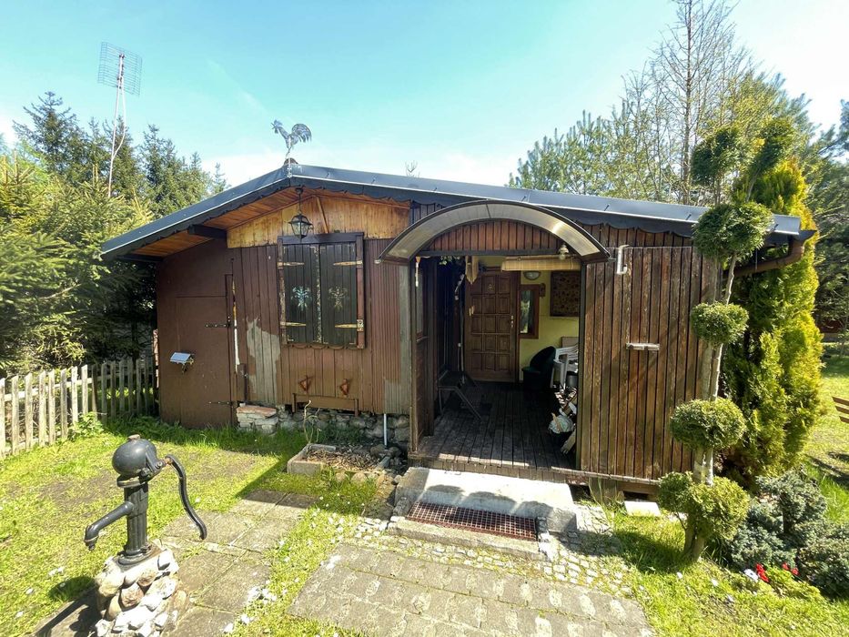 Oddam domek letniskowy w dobrym stanie.