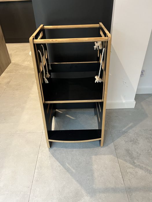 Kitchen helper czarny drewniany