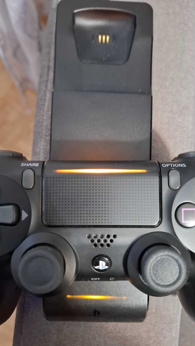 Ładowarka/Stacja dokująca Gaming Ultra Slim Charge System Ps4