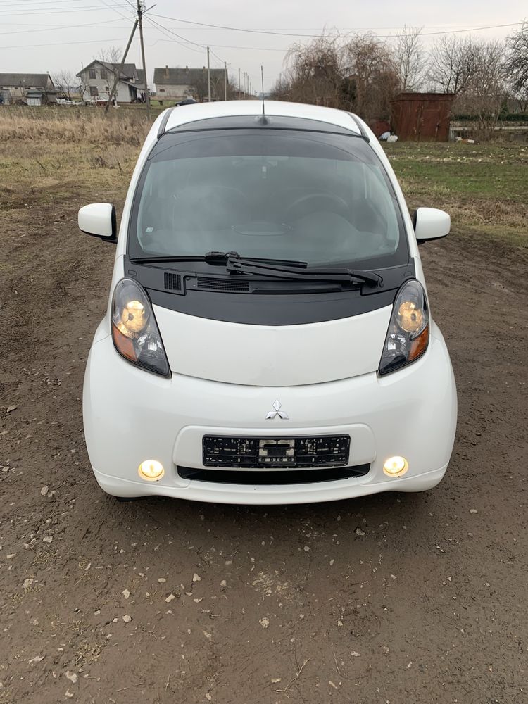 Mitsubishi miev (запчастини, розборка)