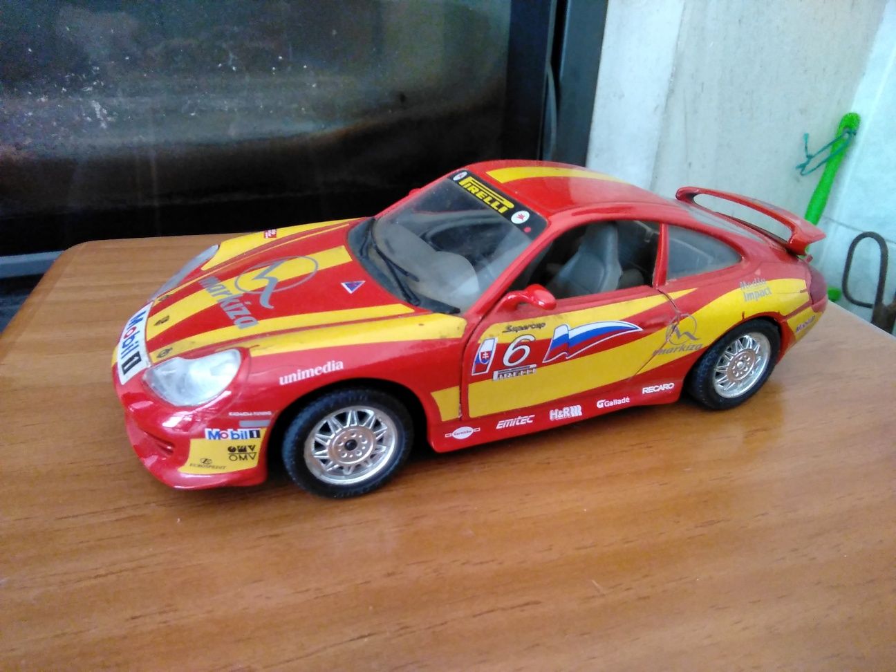 Burago - Porsche 911 Carrera  1/24