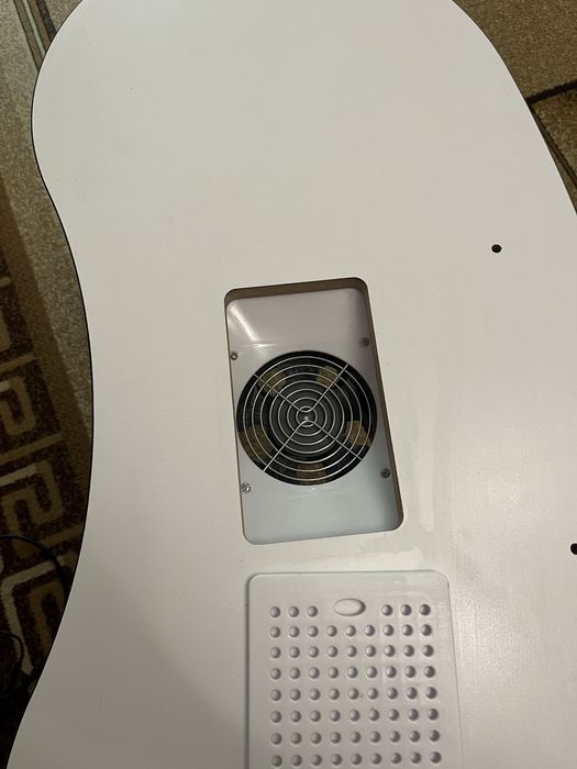 Стол маникюрный раскладной