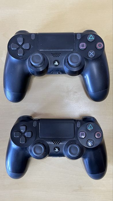 Vendo PS4 bem estimada