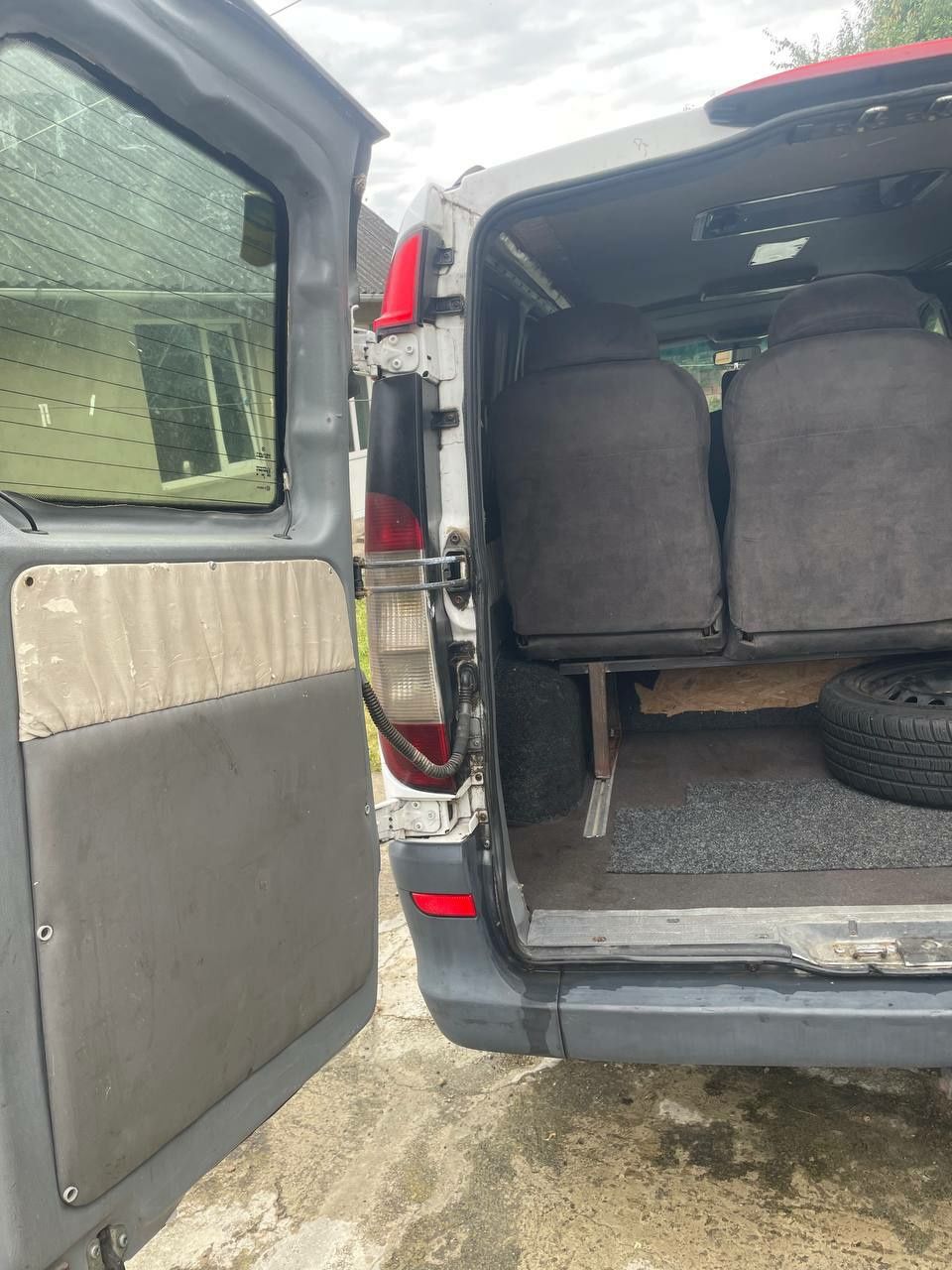 Mersedes vito 111 long