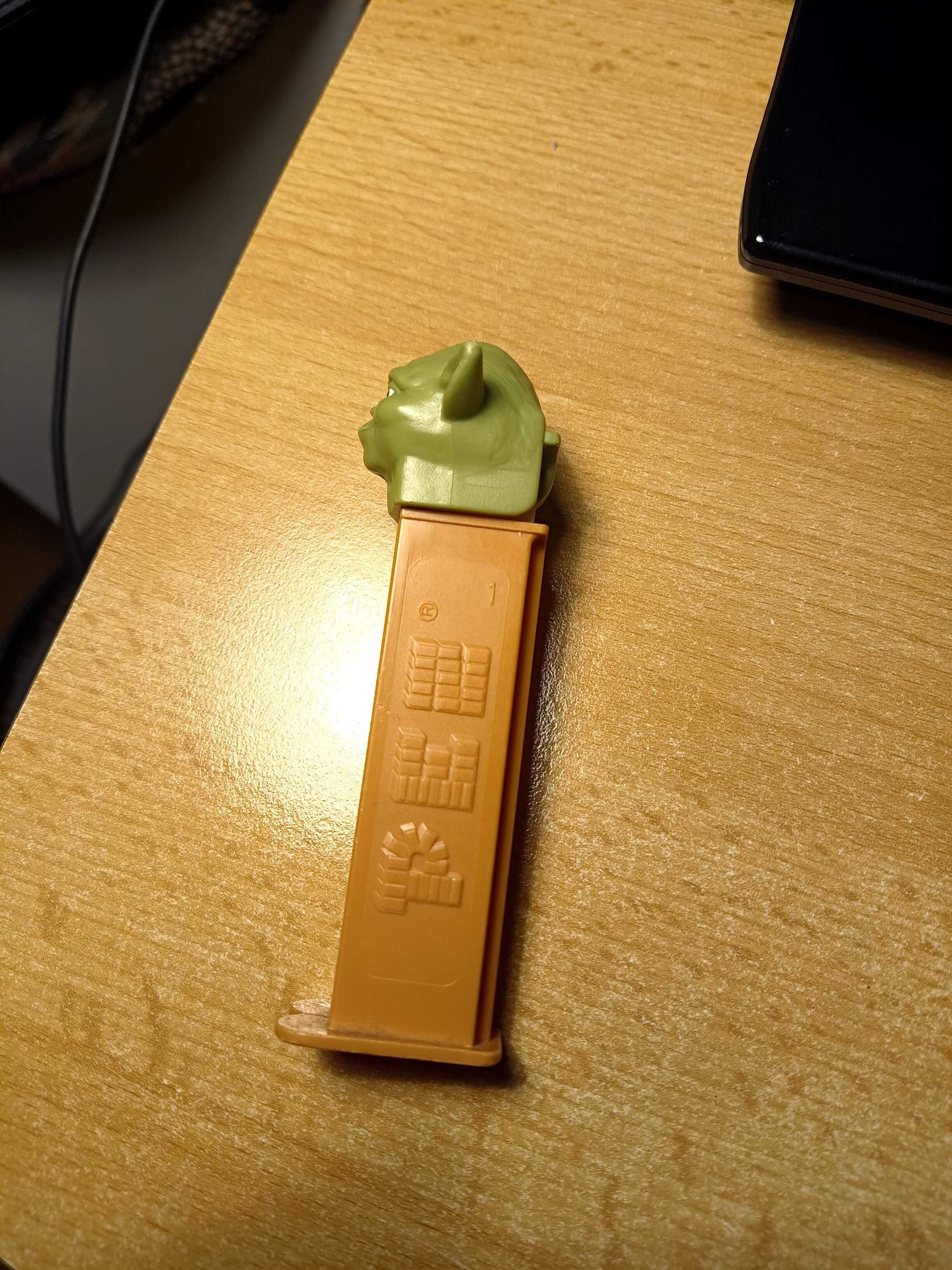 Star Wars Yoda zestaw stempel + dyspenser PEZ