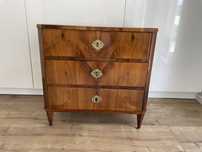 Komoda Dziecięca - Biedermeier poczatek XIX wieku. Po renowacji.