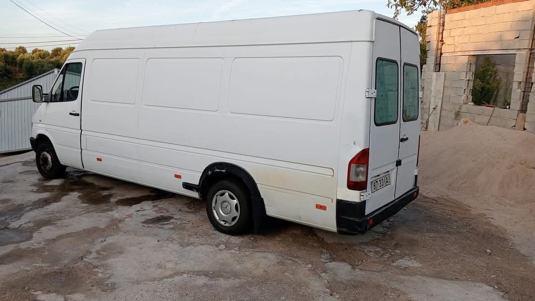 Mercedes-sprinter 412D