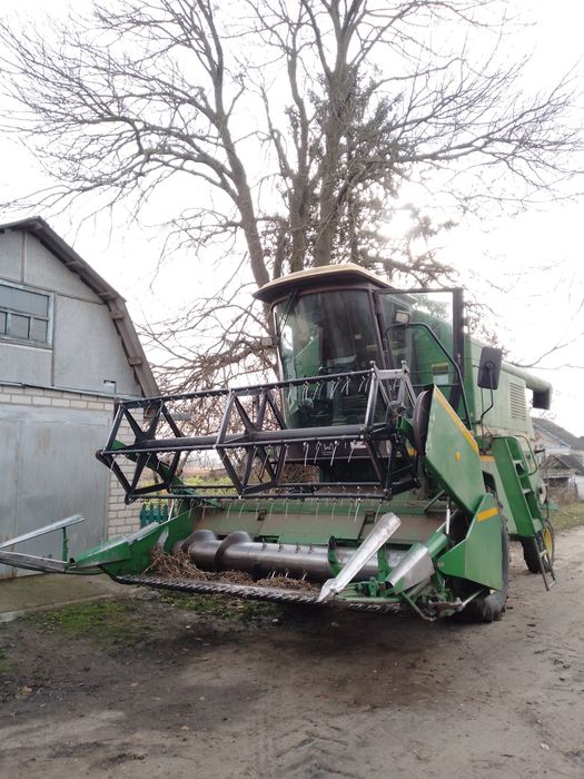 Продам комбайн John Deere 1055 в відмінному оригінальному стані