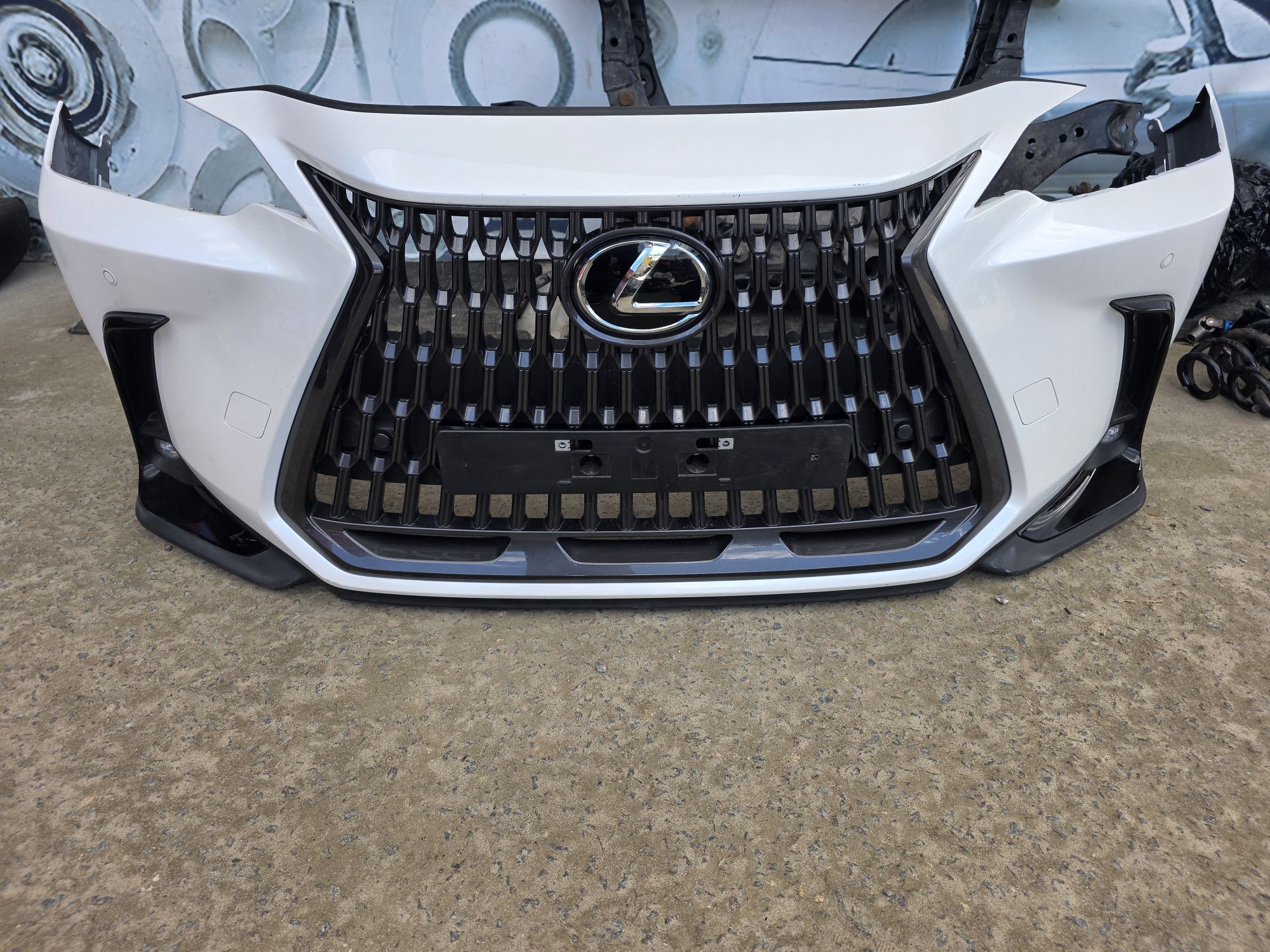 Lexus NX 2 покоління Бампер передній в зборі 22-25 року