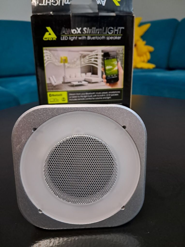 Awox żarówka z glosnikiem Bluetooth