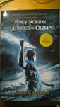 Livro "Percy Jackson e os Ladrões do Olimpo" (2ª Edição)