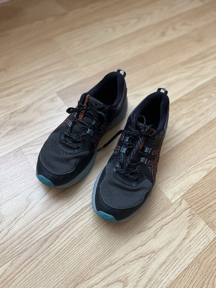 кросівки Asics орригінал( устілка 27)
