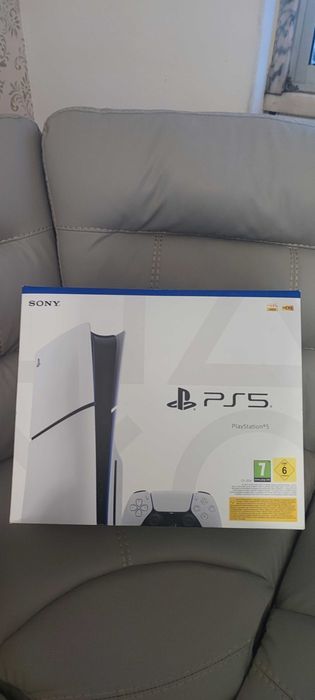 Vendo PS5 muito bem conservado, vendo pq não tenho tempo pra jogar.