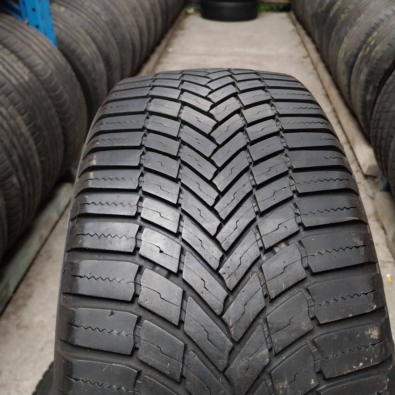 Opony Całoroczne BRIDGESTONE 205/55R17 95V