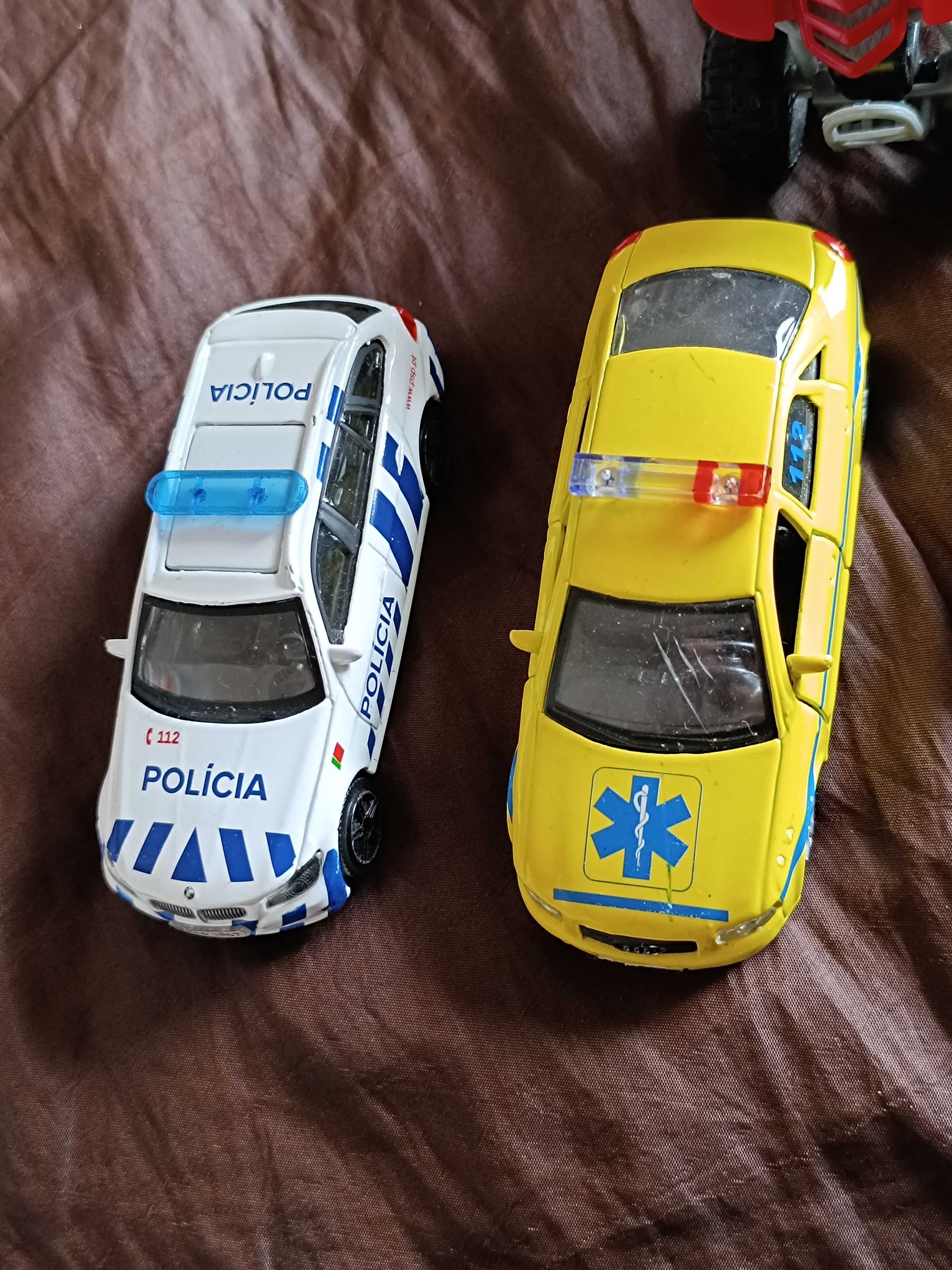 Carrinhos Polícia e INEM