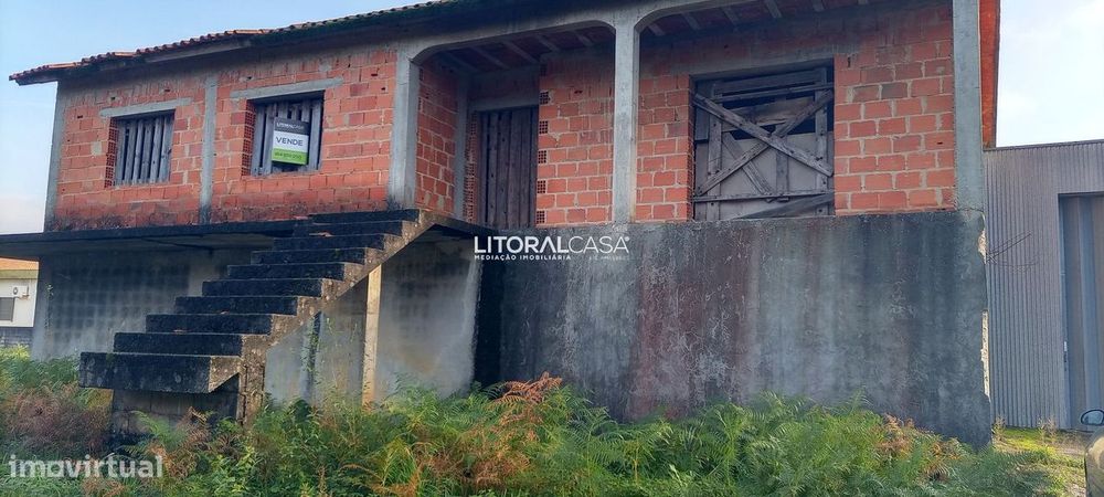 Terreno com moradia isolada T3 alvorada com terreno 2100m2