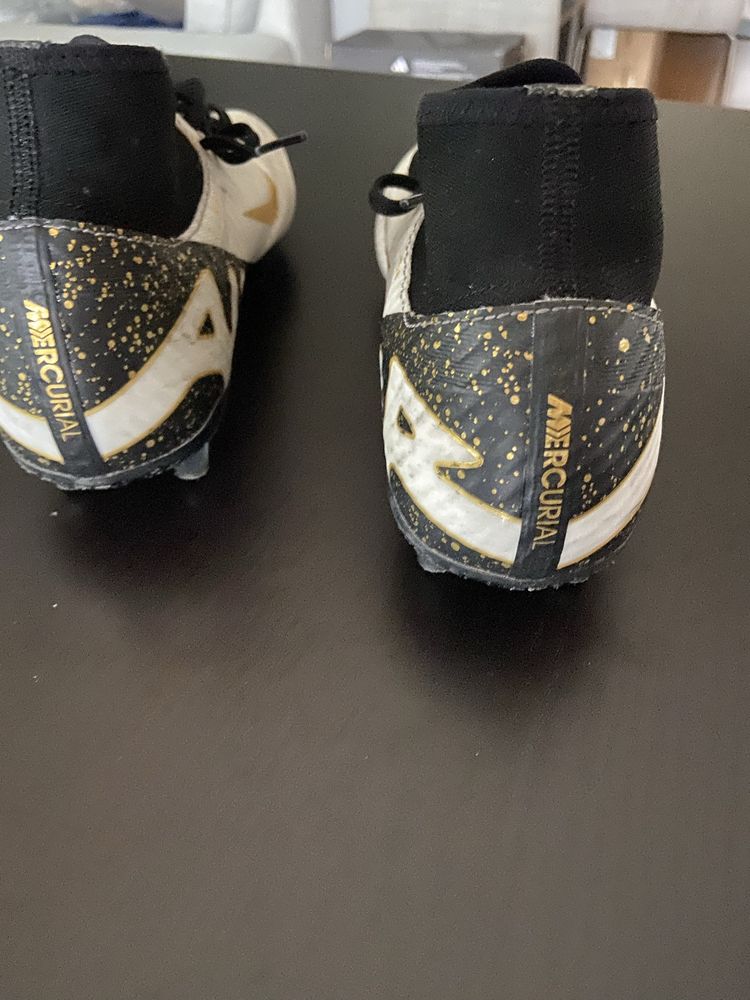 Chuteiras Nike Mercurial Air Pro