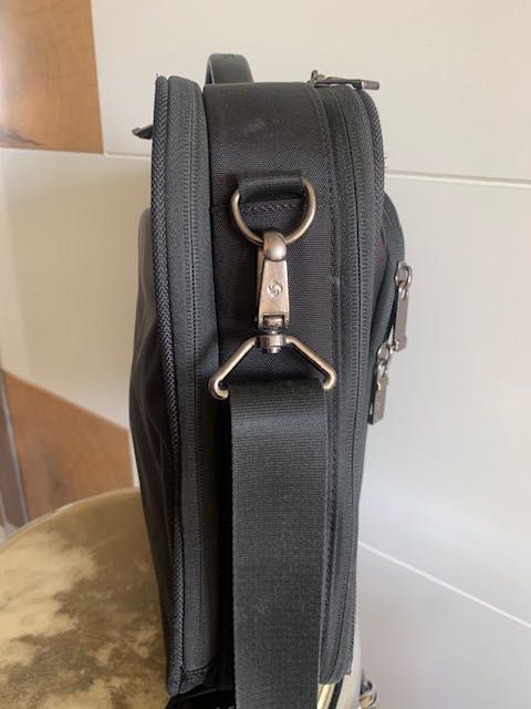 Torba na laptopa ramię SAMSONITE 44x32x9 cm 16"
