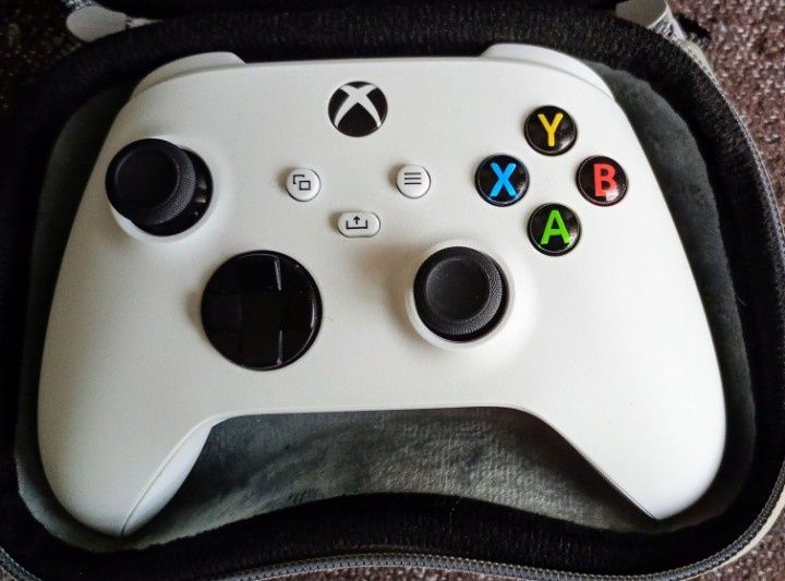 XBOX Series  X 1TB