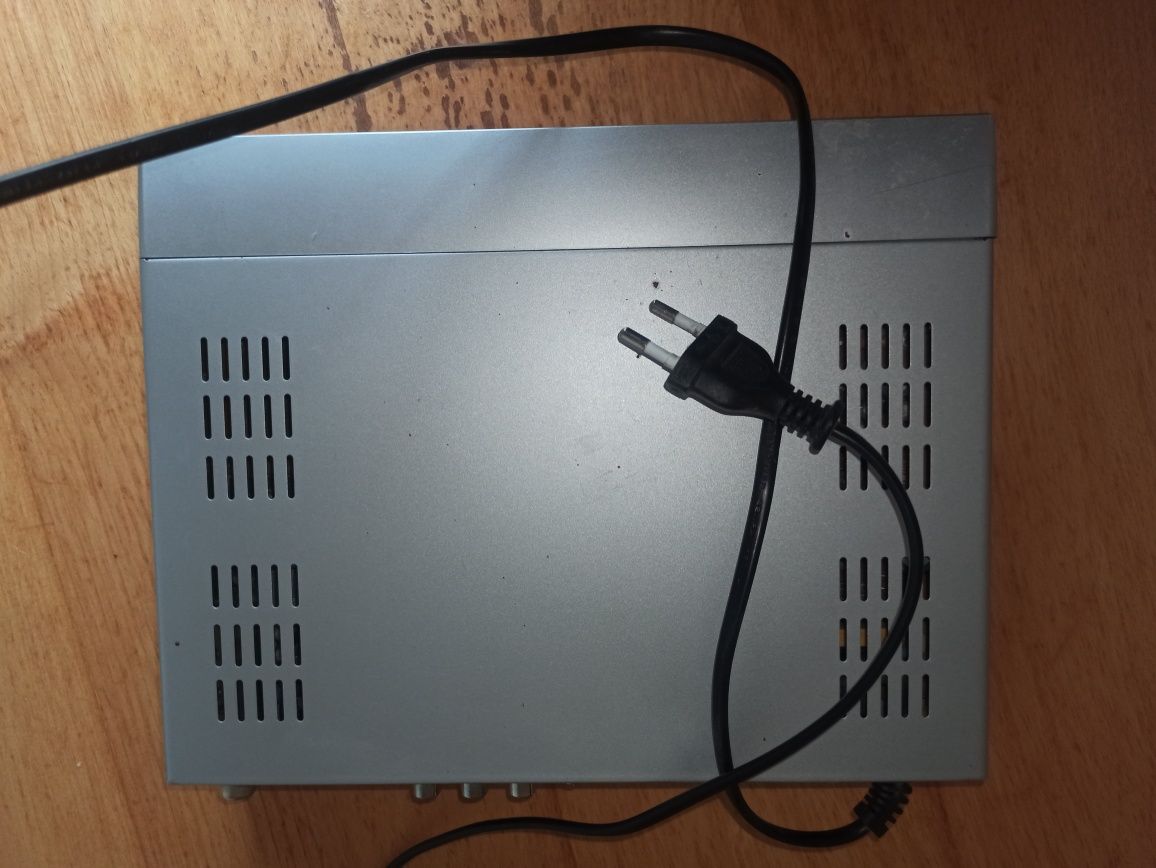 ТВ ресивер Kaon DV3