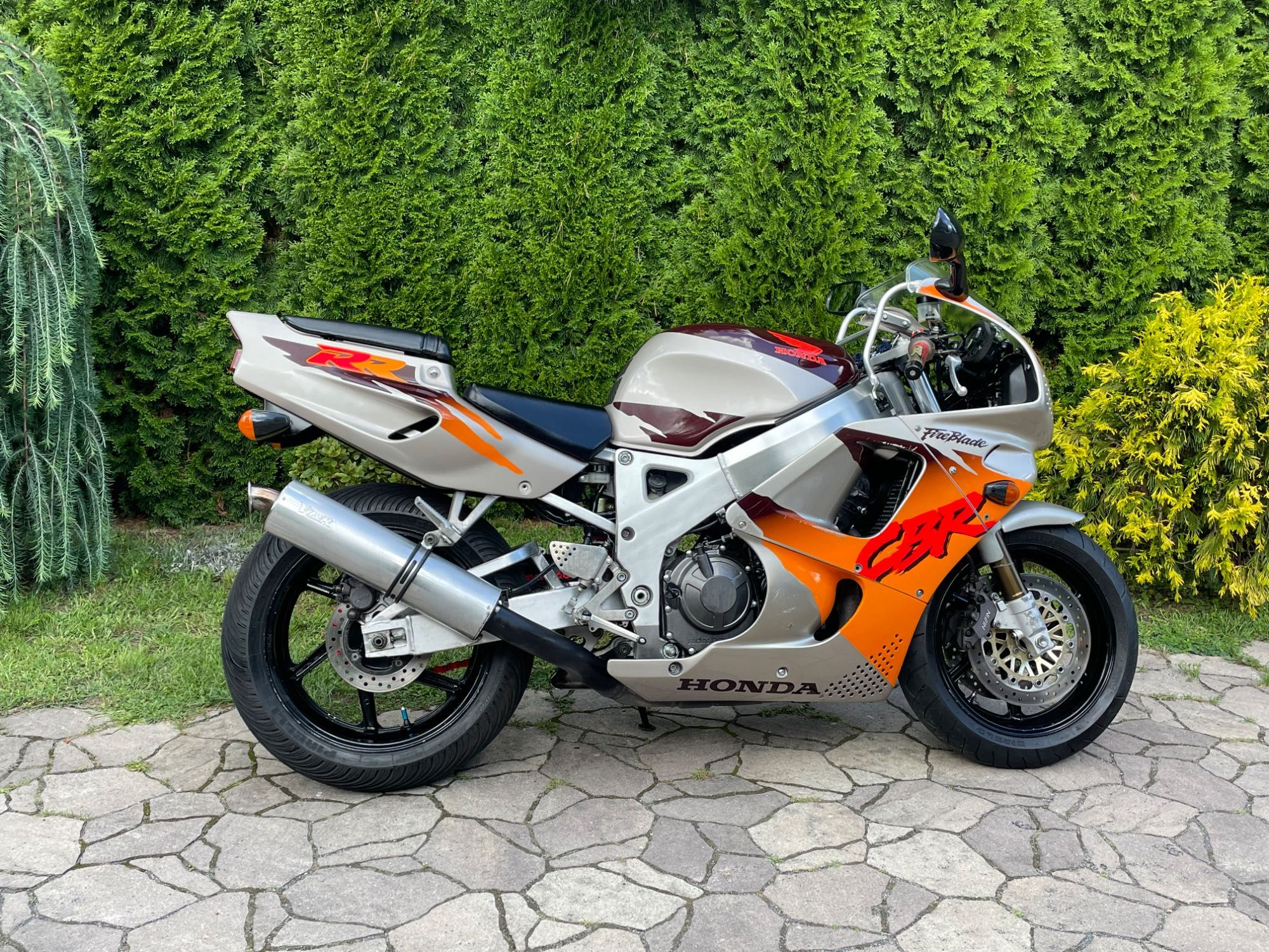 Honda CBR 900 RR URBAN TIGER Bardzo ladny