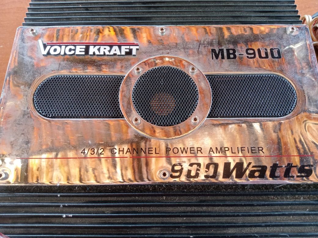 Wzmacniacz samochodowy 900w Plus okablowanie